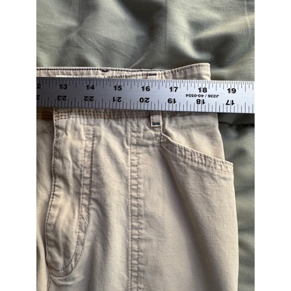 LL Bean Cargo Pants Womens 16 Tan Favorite Fit Stretch Utility Fly Fishing Print - Picture 13 of 16